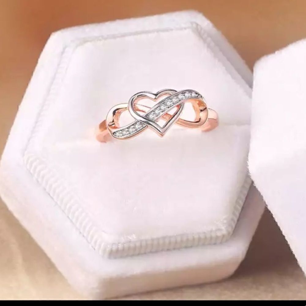 New Rose Gold Ring - Picture 7 of 7
